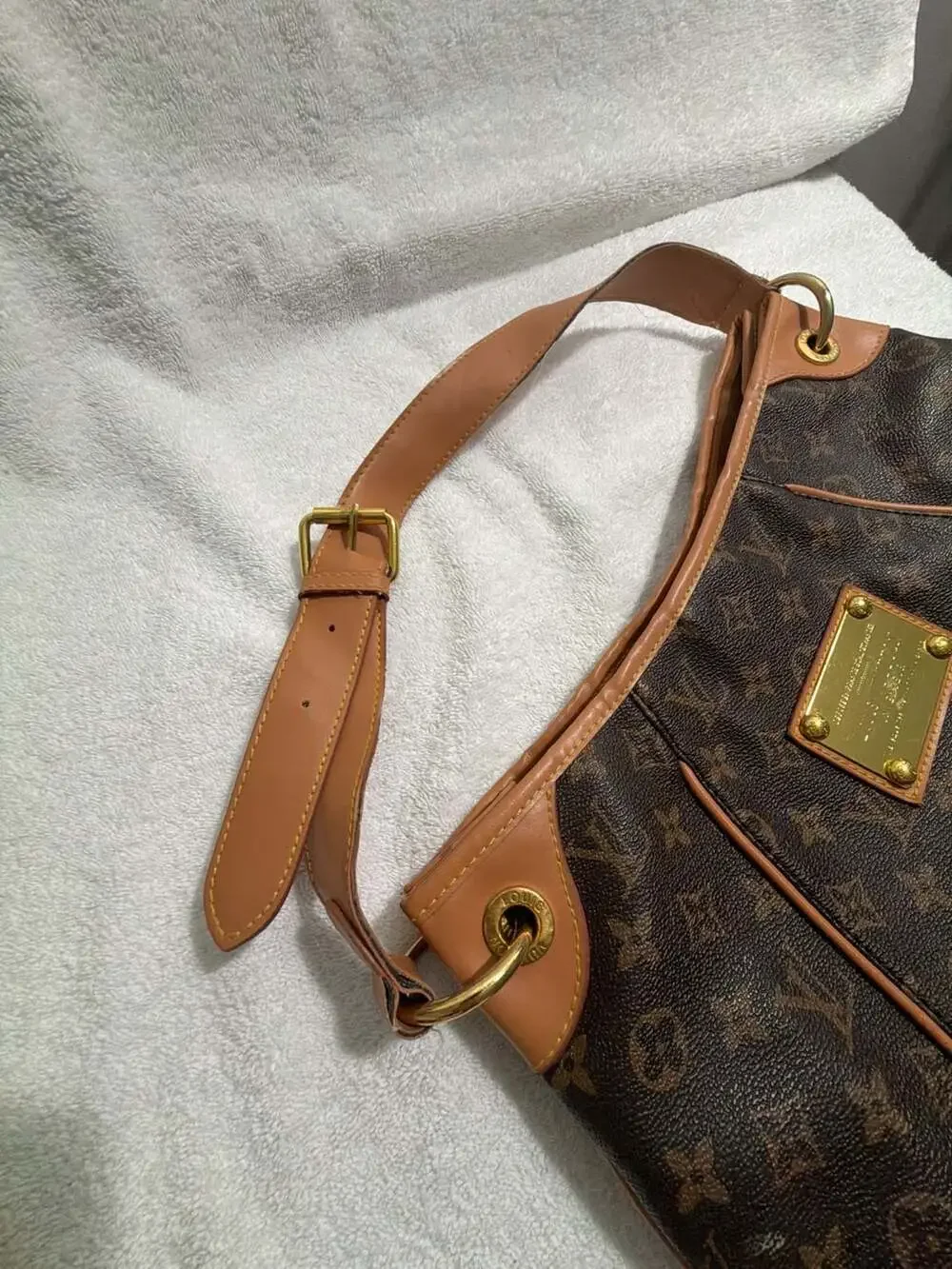 Louis Vuitton Monogram Galliera PM Shoulder Bag